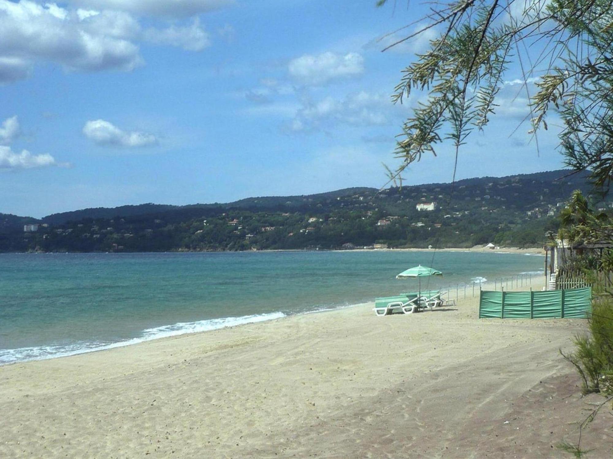 Pretty Tiny House With Sea View, Le Lavandou Exterior photo