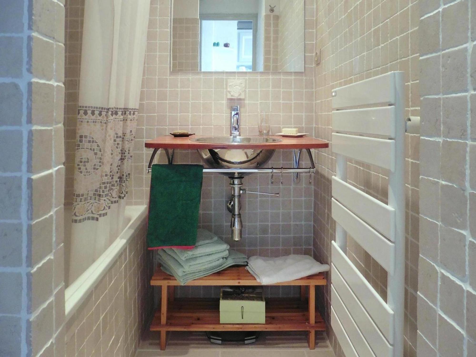 Pretty Tiny House With Sea View, Le Lavandou Exterior photo